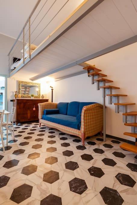 A Lovely Modern Nest In The Center Of Apartment *