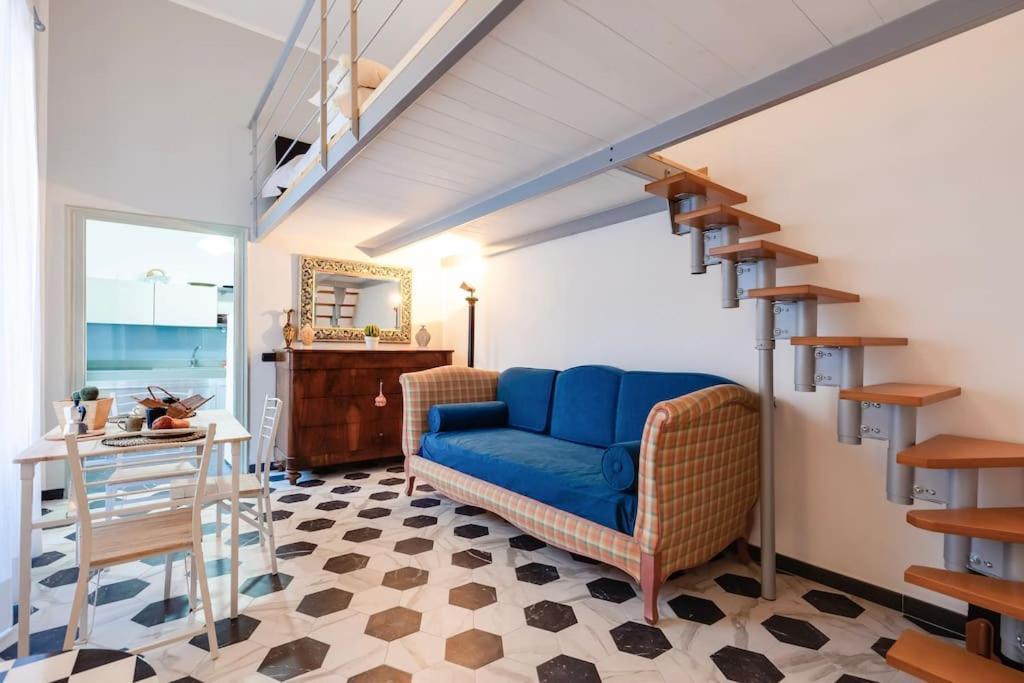 A Lovely Modern Nest In The Center Of *